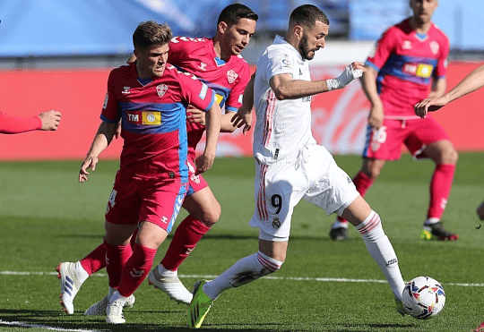 【西甲焦点】银河战舰残阵出击！皇马遭史诗级伤病潮，埃尔切保级死磕，伯纳乌恐演血洗惨案？